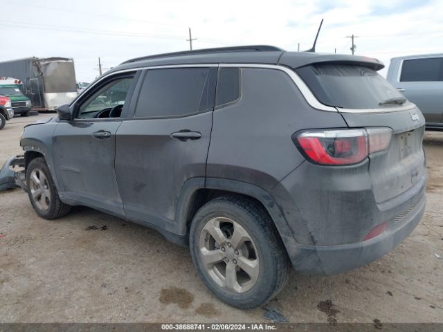 3C4NJCBB2JT139845 Jeep Compass Latitude Fwd