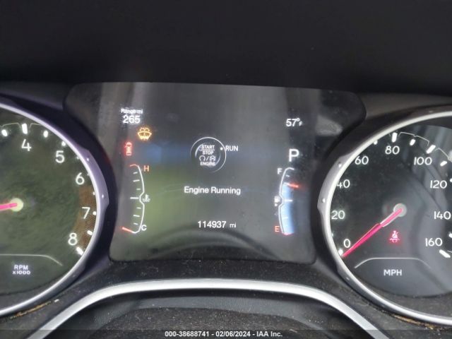 3C4NJCBB2JT139845 Jeep Compass Latitude Fwd