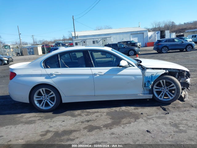 BMW 330i Xdrive 2017 WBA8D9C58HK677958 Image 13