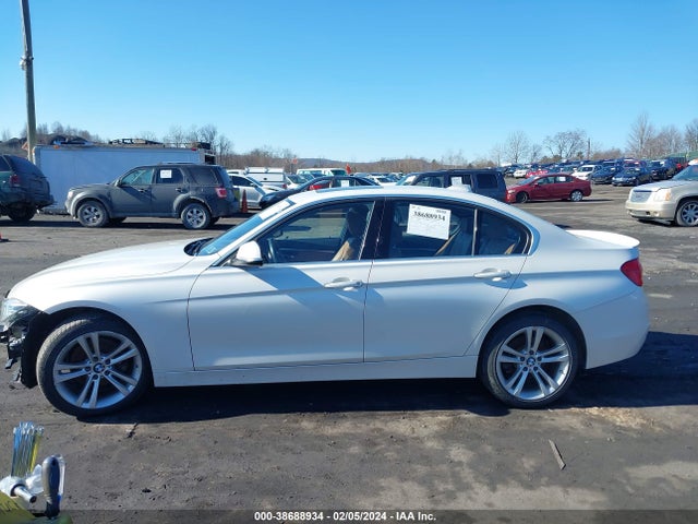 BMW 330i Xdrive 2017 WBA8D9C58HK677958 Image 14
