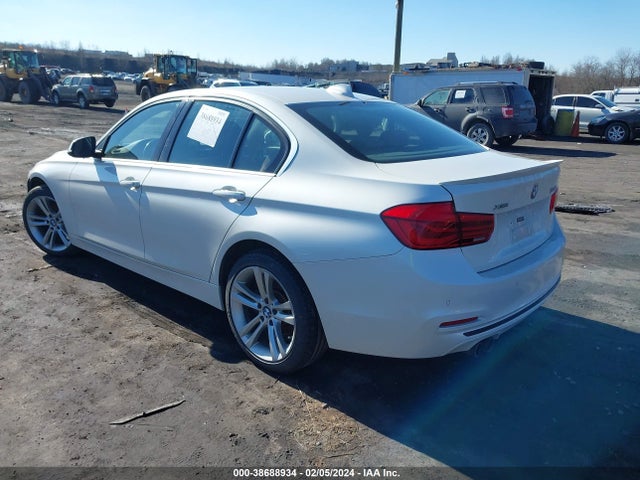 BMW 330i Xdrive 2017 WBA8D9C58HK677958 Image 3