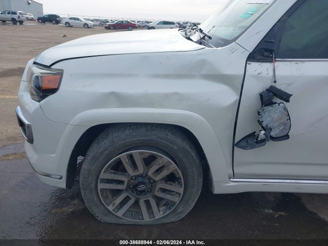 Toyota 4runner Limited 2014 JTEBU5JR9E5169138 Image 17
