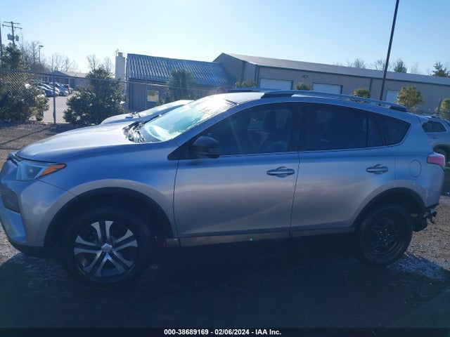 2017 TOYOTA RAV4 LE VIN: 2T3ZFREVXHW364349
