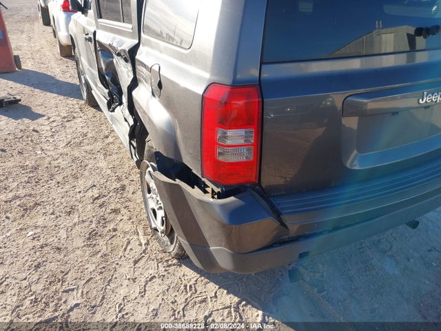 Jeep Patriot Sport 2016 1C4NJPBA7GD810875 Image 14