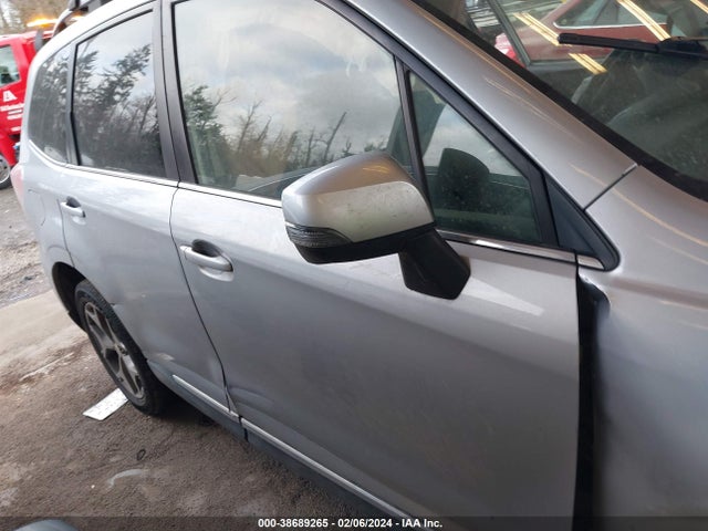 Subaru Forester 2.5i Touring 2016 JF2SJAXC0GH560481 Image 12