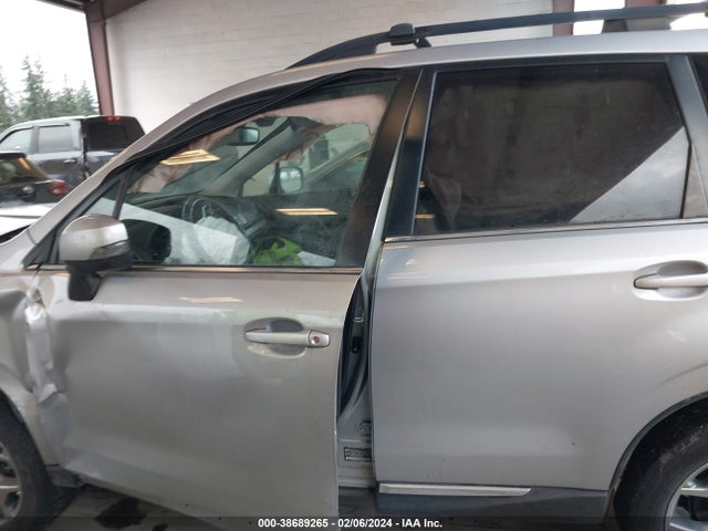 Subaru Forester 2.5i Touring 2016 JF2SJAXC0GH560481 Image 13