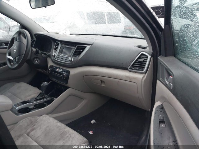 Hyundai TUCSON SE 2017 KM8J23A47HU285992 Image 5