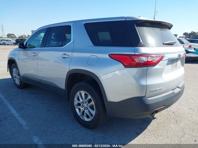 Chevrolet Traverse Ls 2019 1GNERFKW7KJ116039 Image 3