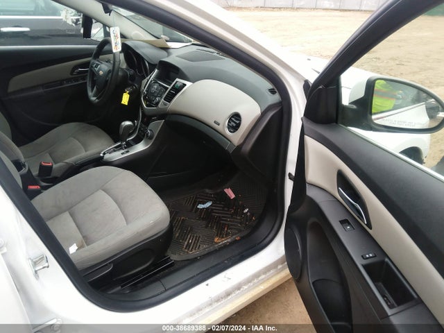 Chevrolet Cruze 1lt Auto 2015 1G1PC5SB3F7284153 Image 5