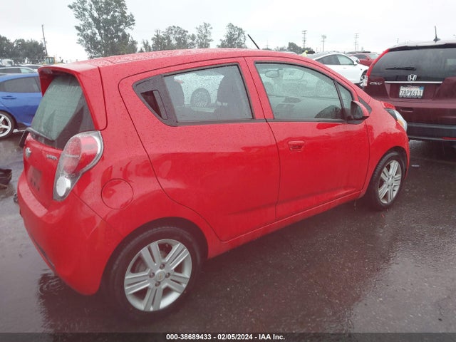 Chevrolet Spark 1lt Auto 2014 KL8CD6S95EC561020 Image 4