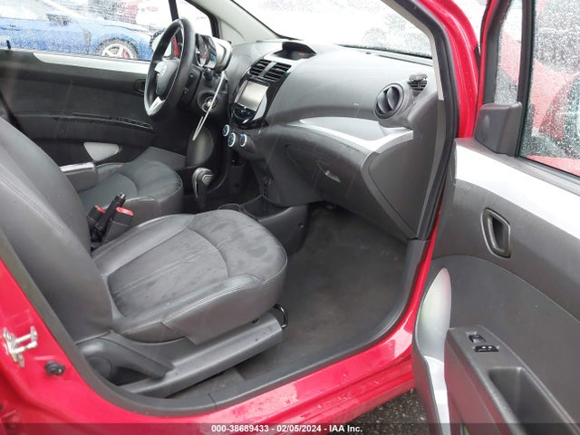 Chevrolet Spark 1lt Auto 2014 KL8CD6S95EC561020 Image 5
