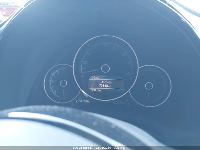 3VWFD7AT7JM706281 Volkswagen Beetle 2.0t Coast/2.0t S