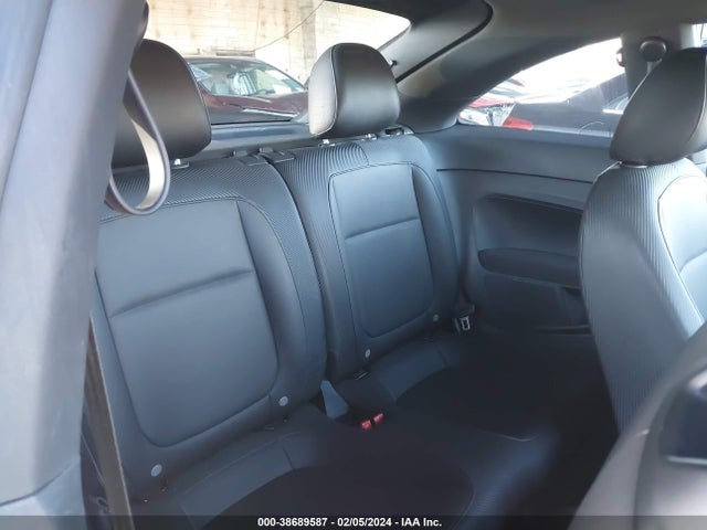3VWFD7AT7JM706281 Volkswagen Beetle 2.0t Coast/2.0t S