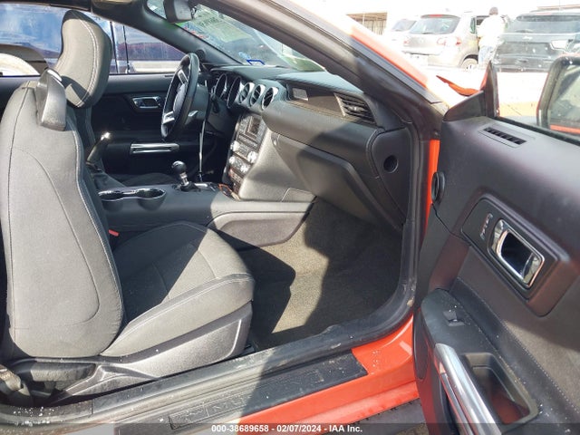 Ford Mustang V6 2016 1FATP8EM2G5260647 Image 5