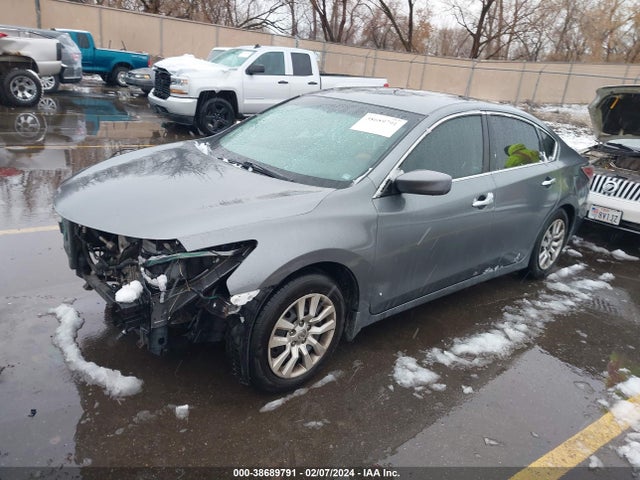 Nissan Altima 2.5 S 2015 1N4AL3AP9FC151862 Image 2