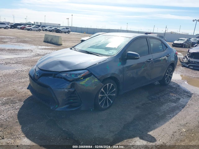 Toyota COROLLA SE 2017 5YFBURHE5HP609605 Image 2