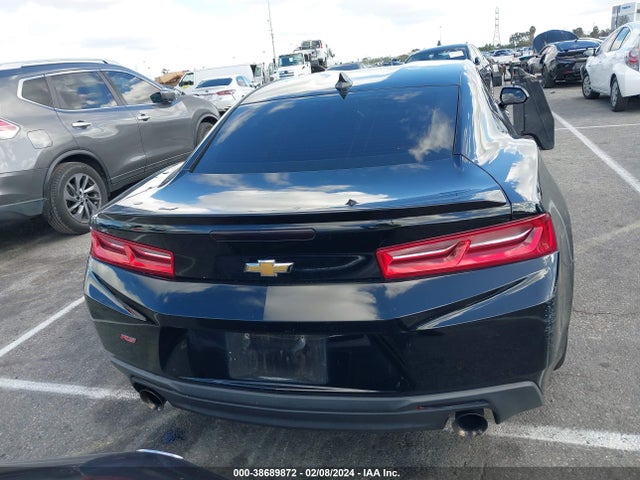 Chevrolet Camaro 2lt 2018 1G1FD1RX7J0108100 Image 16