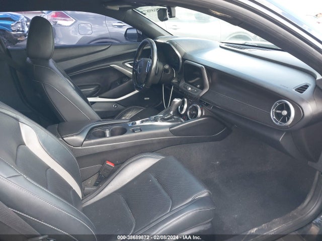Chevrolet Camaro 2lt 2018 1G1FD1RX7J0108100 Image 5