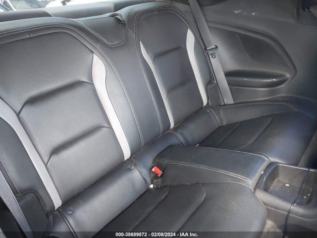 Chevrolet Camaro 2lt 2018 1G1FD1RX7J0108100 Image 8