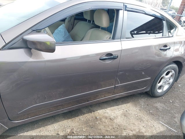 Nissan Altima 2.5 S 2014 1N4AL3AP9EN368685 Image 15