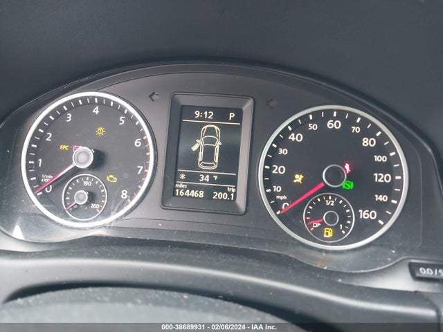 2011 VOLKSWAGEN TIGUAN SE VIN: WVGAV7AX5BW513959