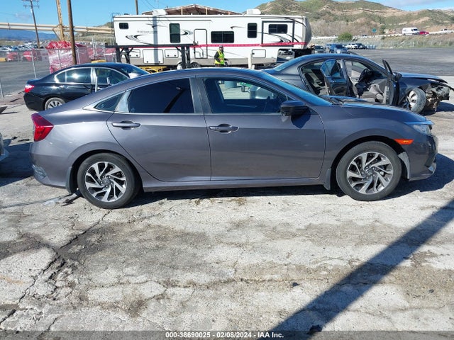 Honda CIVIC EX 2017 2HGFC2F76HH543007 Image 13