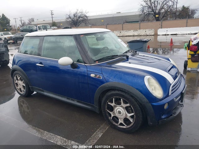 2004 MINI COOPER S WMWRE33474TD76031 Photo 0