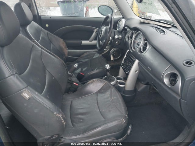 2004 MINI COOPER S WMWRE33474TD76031 Photo 4