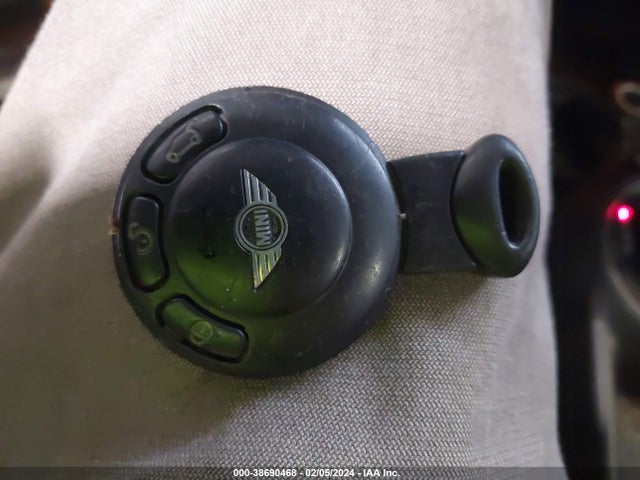 2012 MINI COOPER WMWSU3C56CT540586 Photo 10
