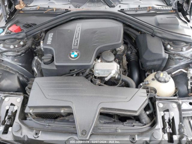 WBA8E1G53JNU93704 BMW 320i