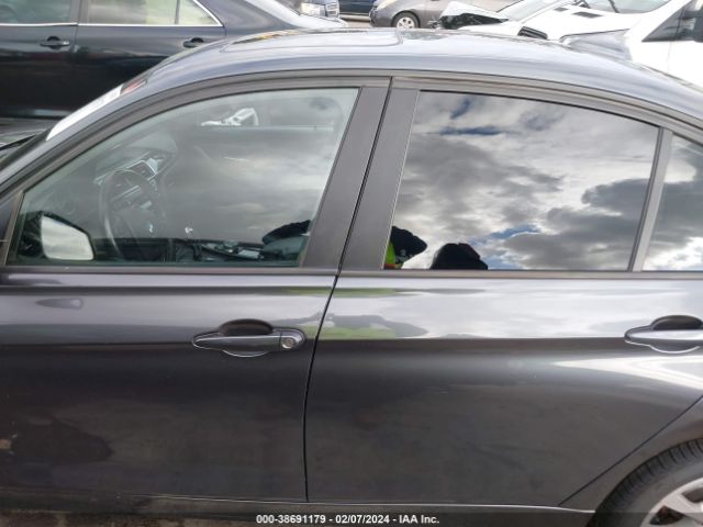WBA8E1G53JNU93704 BMW 320i