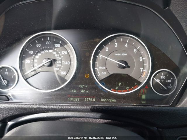 WBA8E1G53JNU93704 BMW 320i
