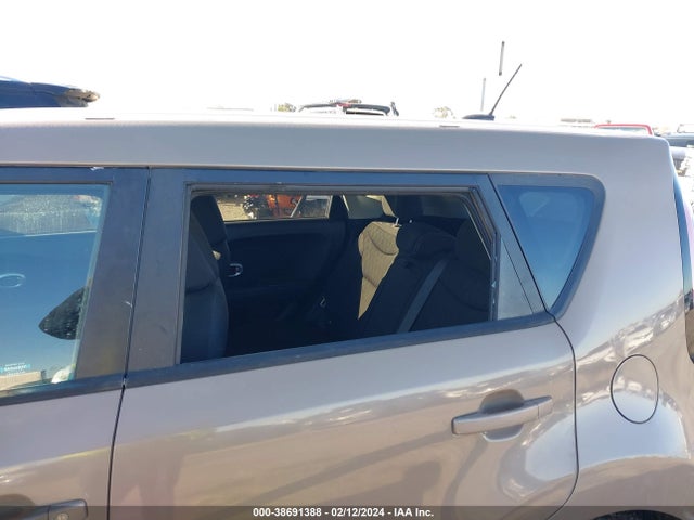 KIA Soul ! 2014 KNDJN2A28E7043209 Image 6