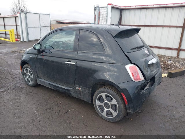 2013 FIAT 500E 3C3CFFGE9DT714139 Photo 2