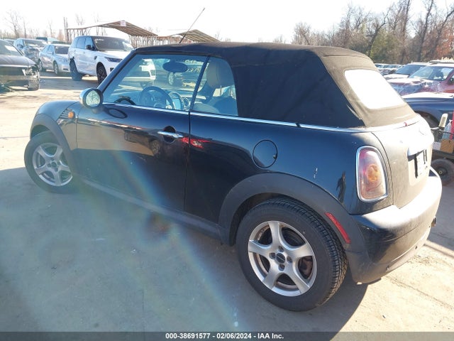 2010 MINI COOPER WMWMR3C53ATZ19259 Photo 2