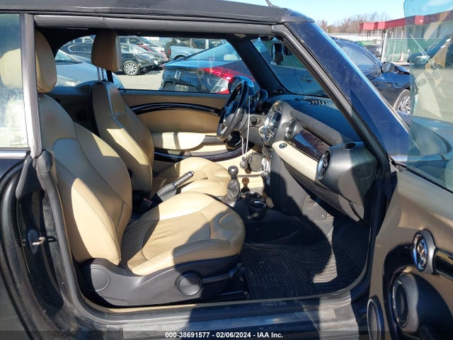 2010 MINI COOPER WMWMR3C53ATZ19259 Photo 4