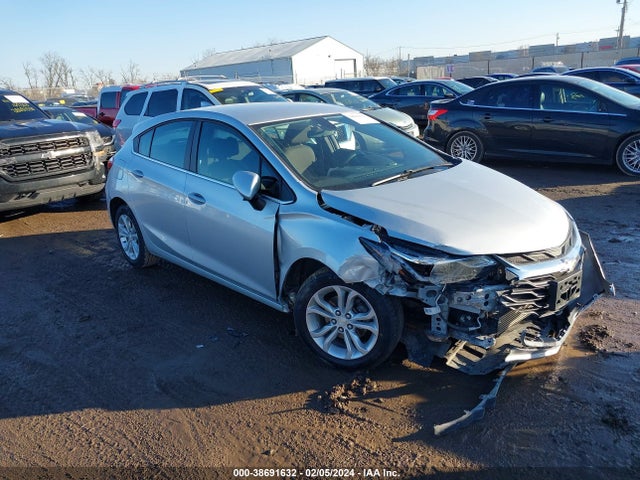 2019 3G1BE6SM4KS605138 main image