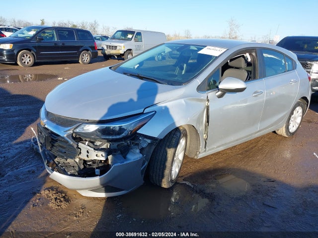 Chevrolet CRUZE LT 2019 3G1BE6SM4KS605138 Image 2