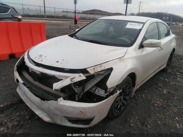 Nissan Altima 2.5 S 2015 1N4AL3AP5FC218618 Image 2