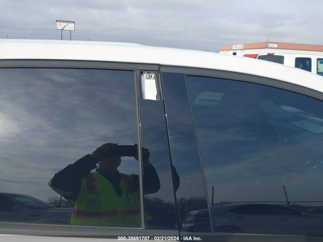 Chevrolet EQUINOX LS 2019 3GNAXHEV0KS630137 Image 18