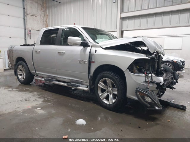 RAM 1500 Sport 2015 1C6RR7MT3FS587373 главное изображение