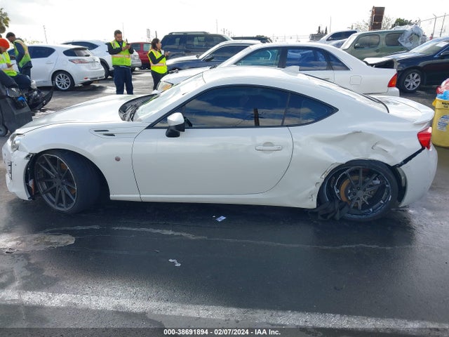 Toyota 86 2017 JF1ZNAA1XH8703467 Image 14