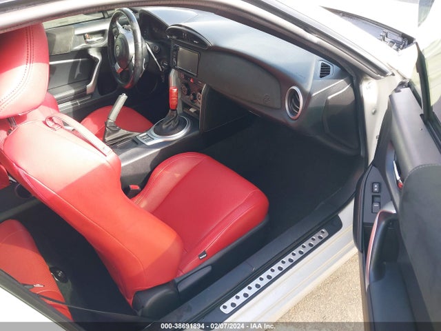 Toyota 86 2017 JF1ZNAA1XH8703467 Image 5