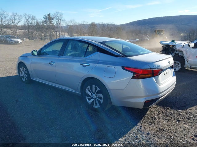 1N4BL4BVXNN310012 Nissan Altima S Fwd