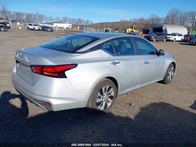 1N4BL4BVXNN310012 Nissan Altima S Fwd