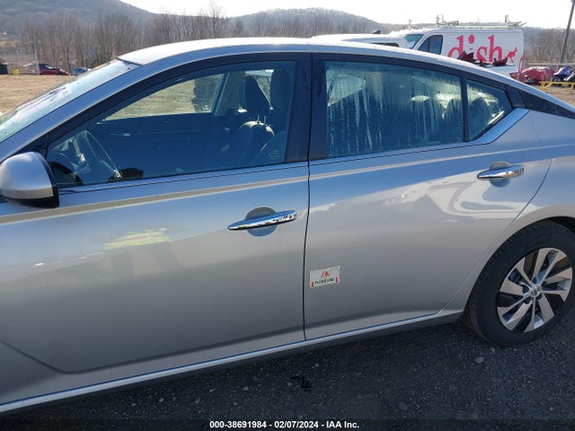 1N4BL4BVXNN310012 Nissan Altima S Fwd
