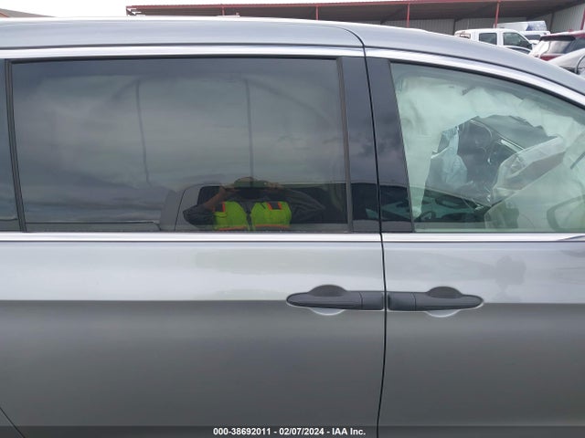 Chrysler Voyager 2020 2C4RC1AG7LR243377 Image 28