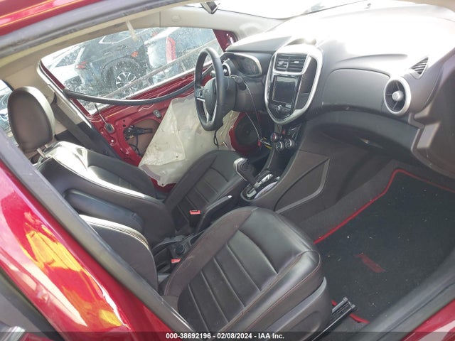Chevrolet Sonic Premier Auto 2018 1G1JF6SB5J4112381 Image 5