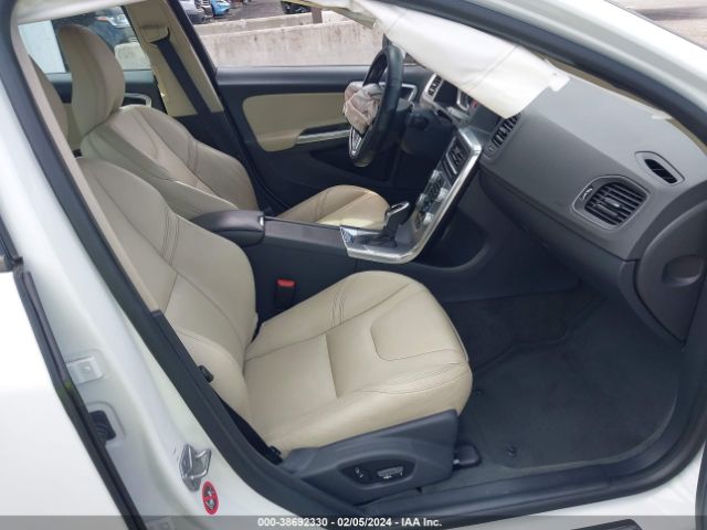 YV126MFL0J2466950 Volvo S60 T5 Dynamic
