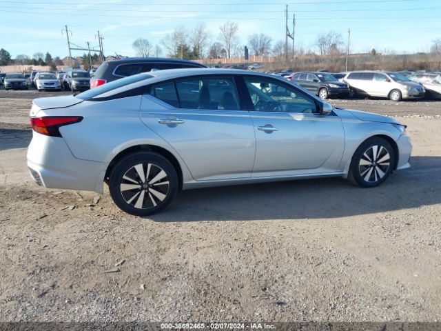 1N4BL4EW9NN310135 Nissan Altima Sl Intelligent Awd